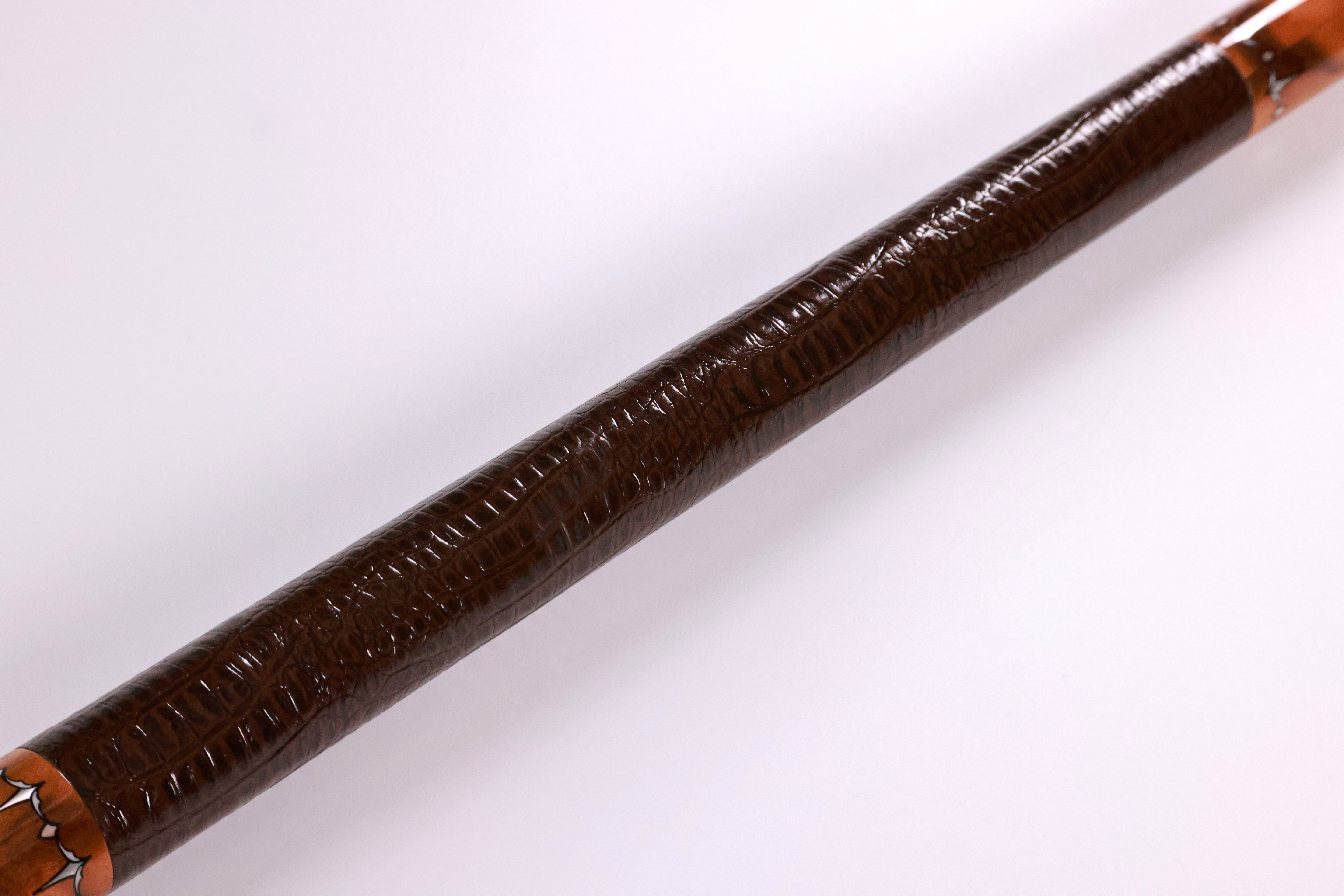 Arthur - Fancy 6-ptr Ebony/Camphor Burl