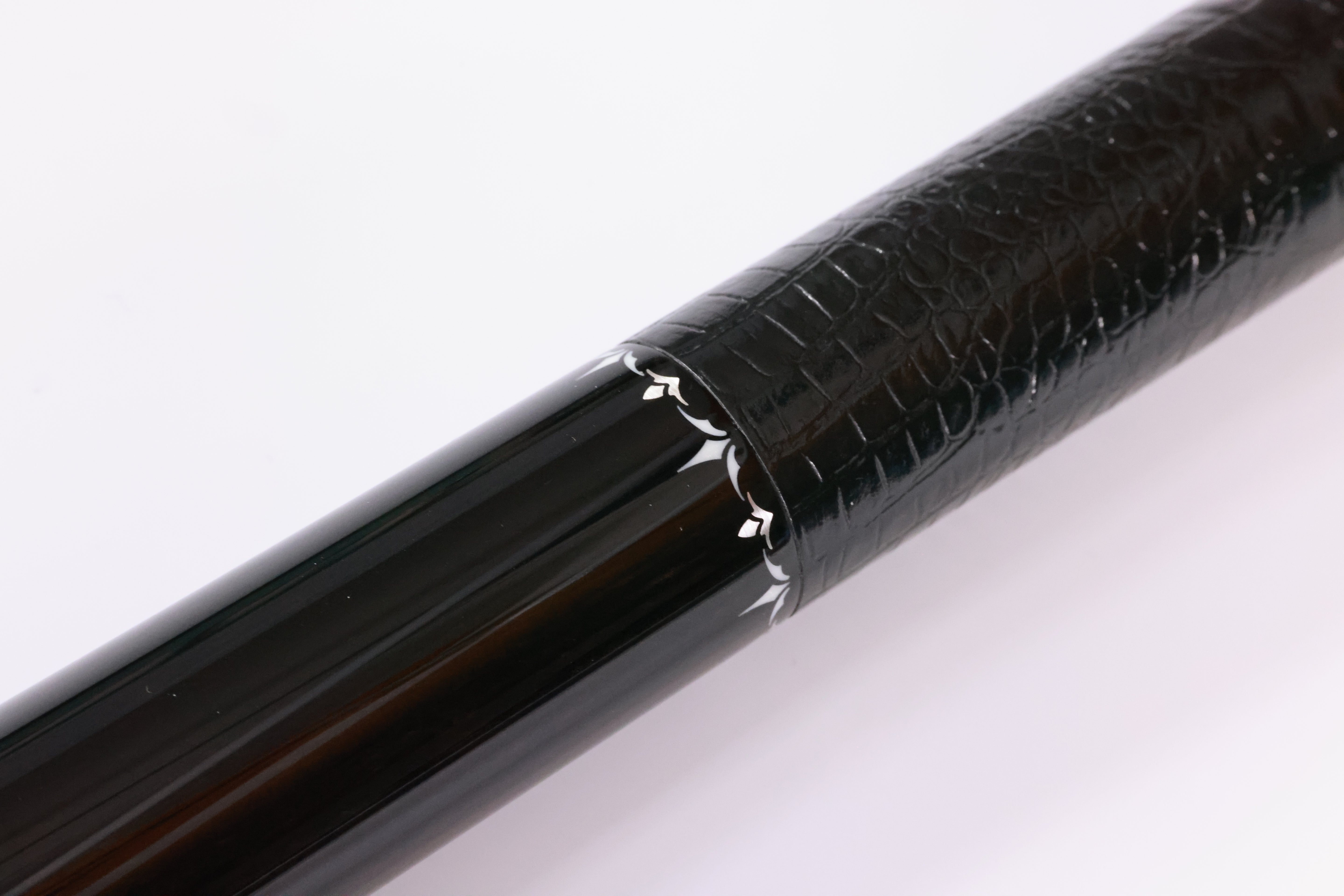 Arthur Cue - 6-ptr BEM/Ebony