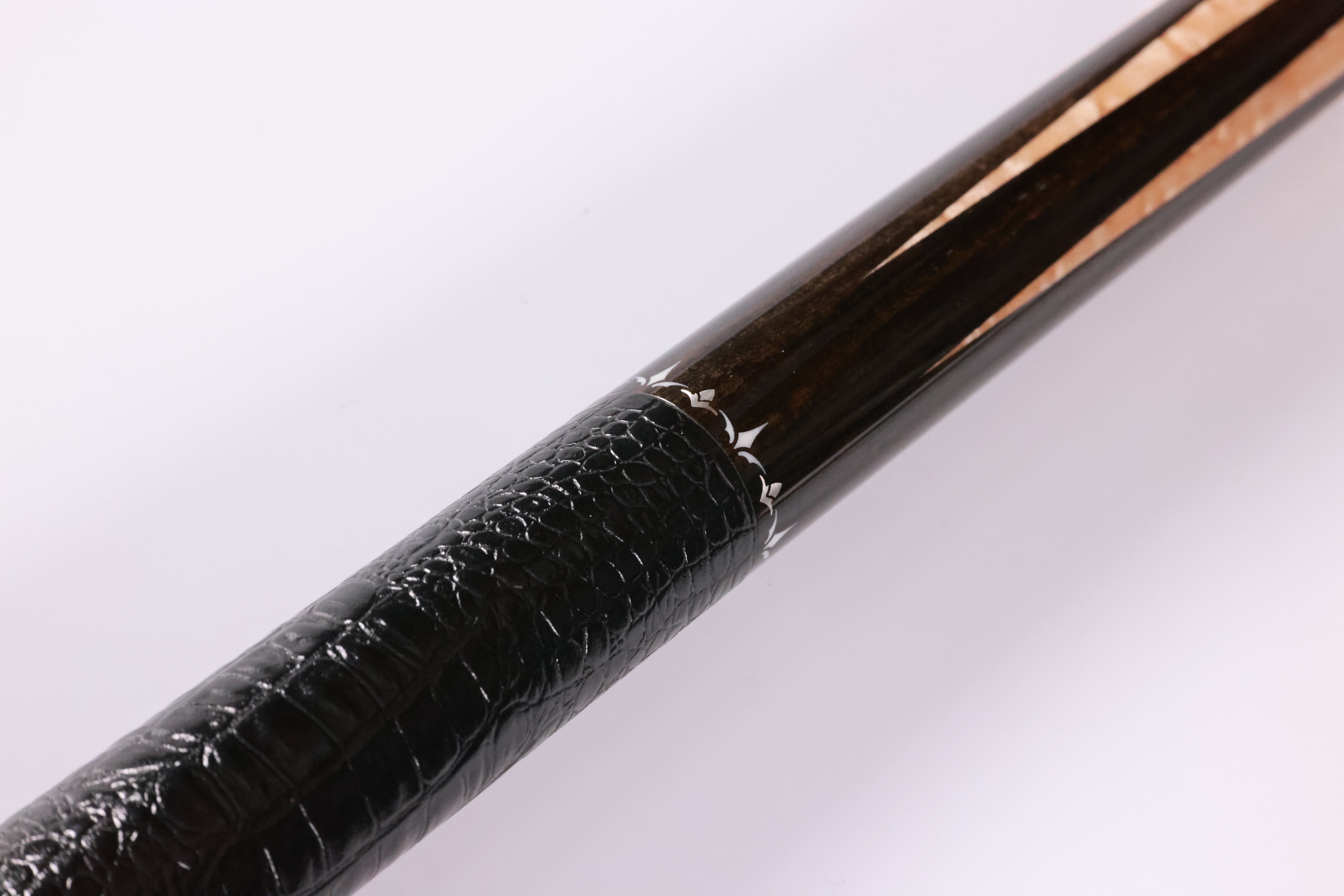 Arthur Cue - 6-ptr BEM/Ebony