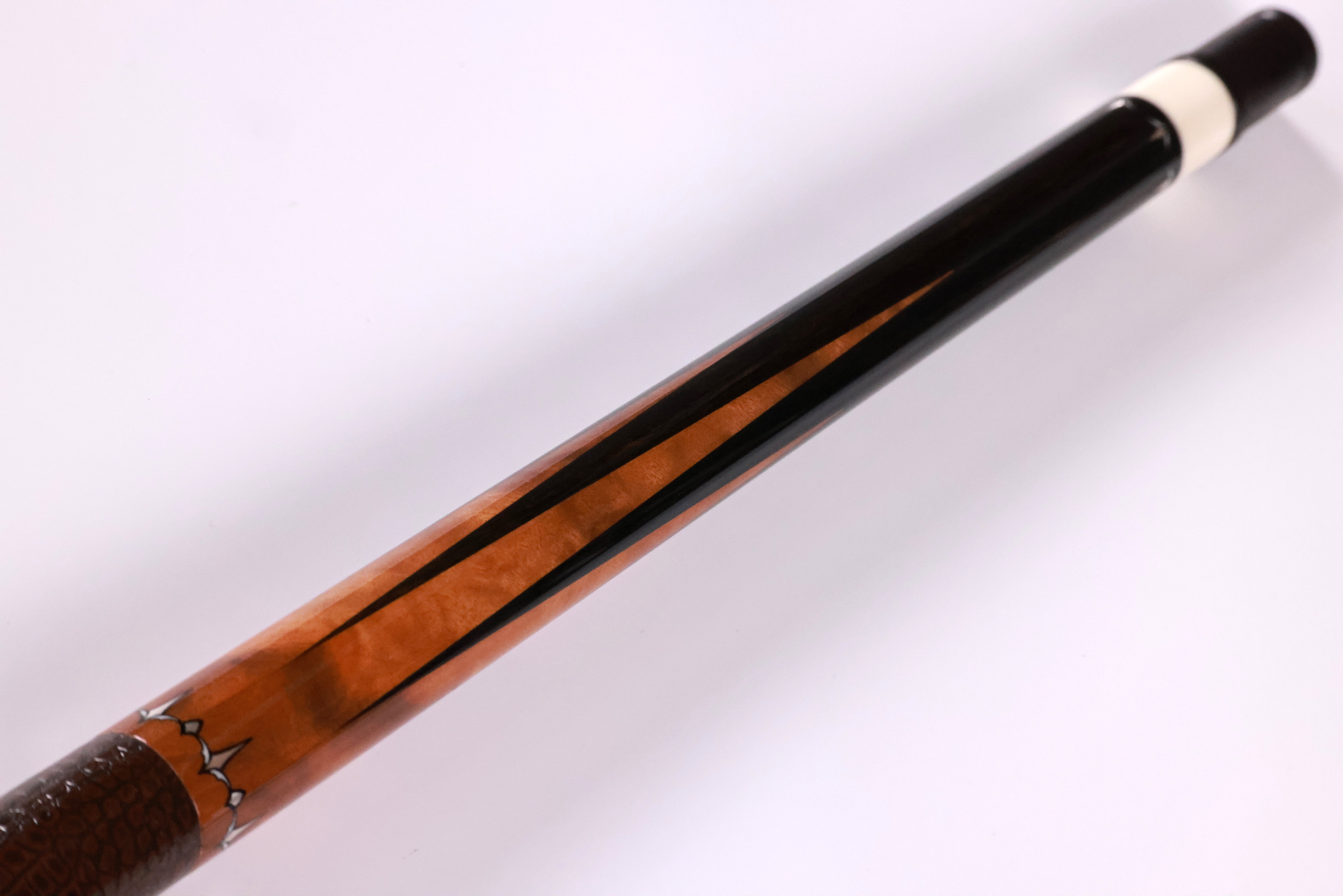 Arthur - Fancy 6-ptr Ebony/Camphor Burl